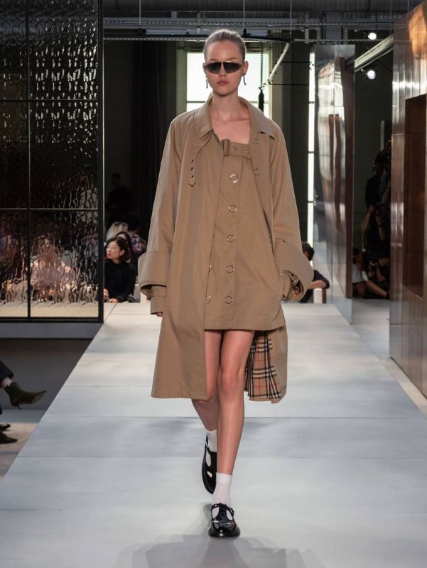 Burberry lkbahar / Yaz 2019 Hazr Giyim Koleksiyonu