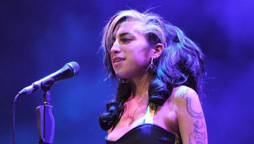Amy Winehouse`un Eyalar Satld