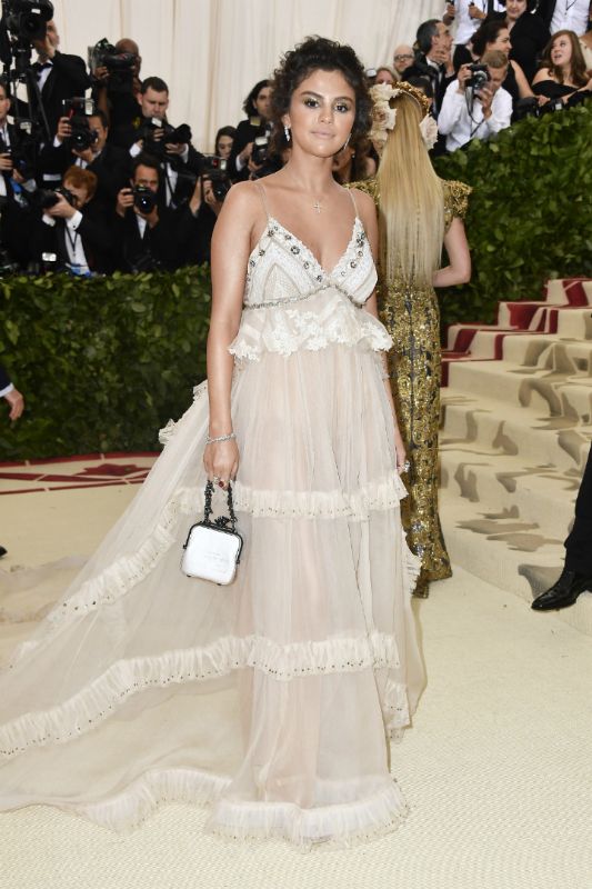 MET GALA 2018`DEN HAFIZALARA KAZINAN GRNMLER