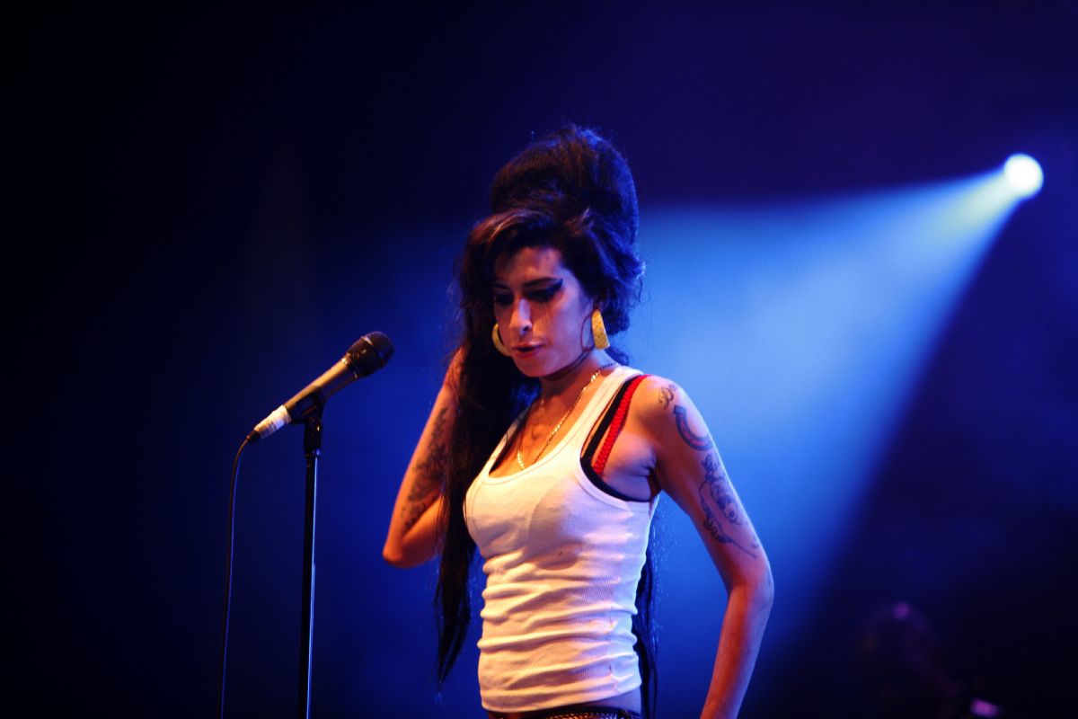 Amy Winehouse`un Eyalar Satld