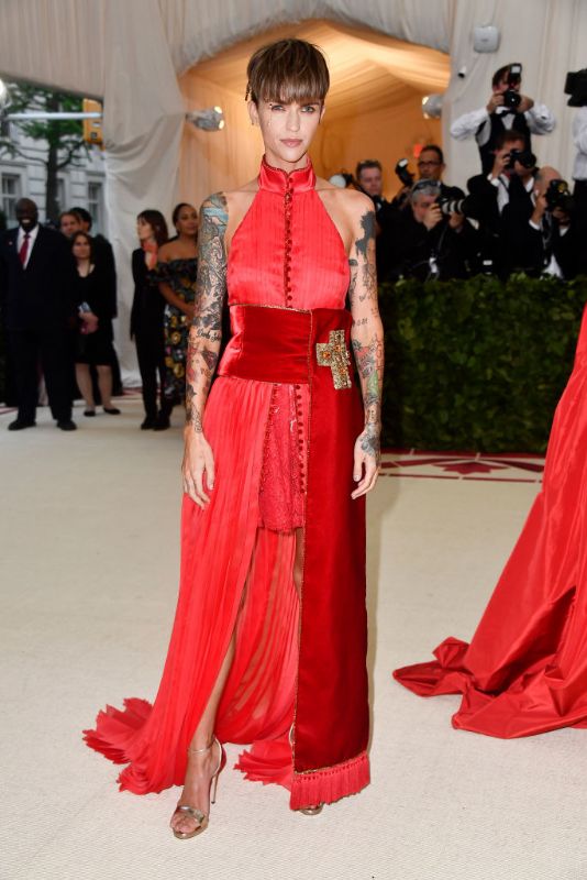 MET GALA 2018`DEN HAFIZALARA KAZINAN GRNMLER