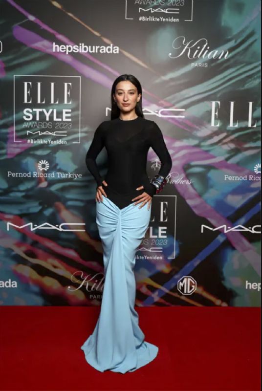 ELLE STYLE AWARDS 2023`DEN NLLERN STL TERCHLER