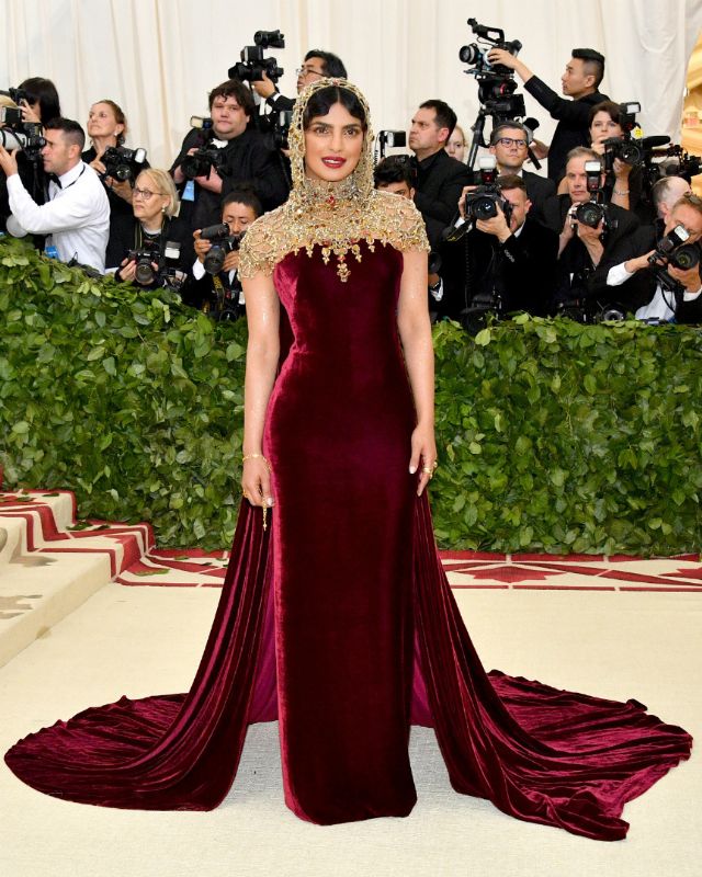 MET GALA 2018`DEN HAFIZALARA KAZINAN GRNMLER