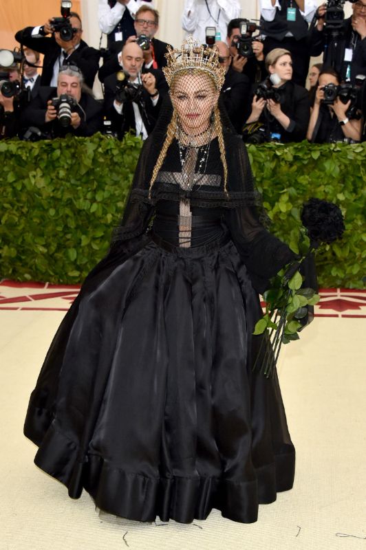 MET GALA 2018`DEN HAFIZALARA KAZINAN GRNMLER